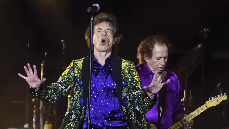 Rolling Stones postpones Amsterdam concert after positive Jagger test