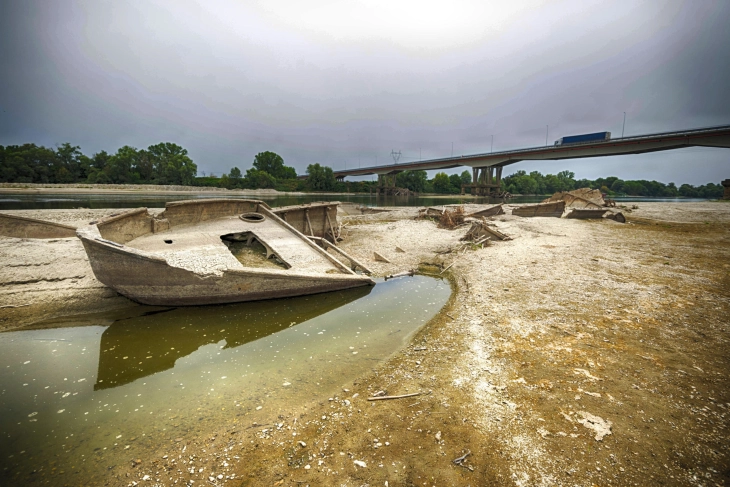 Italian cities of Verona, Pisa limit water supplies amid drought