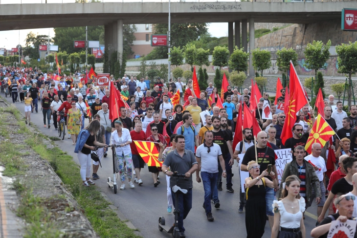 Protest held in Skopje against French proposal