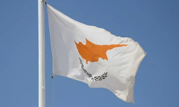After reinstating mask mandate, Cyprus recommends weekly SARS-CoV-2 testing