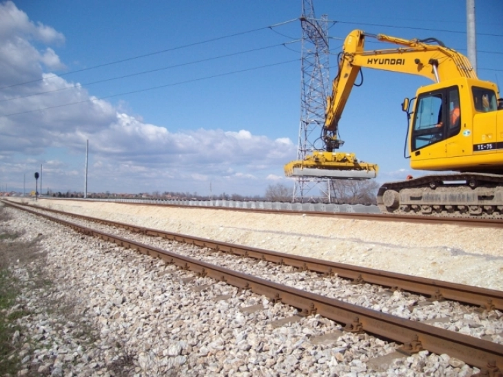 Agreements on construction of Corridor VIII railroad and partial rehabilitation of Corridor X railroad signed