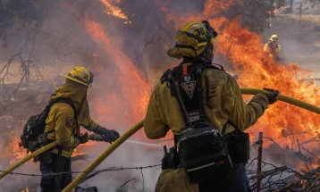 Oak fire near Yosemite expands, thousands threatened