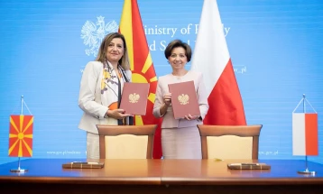 Ministry of Labor and Social Policy signs cooperation memo with Polish Ministry of Family and Social Policy