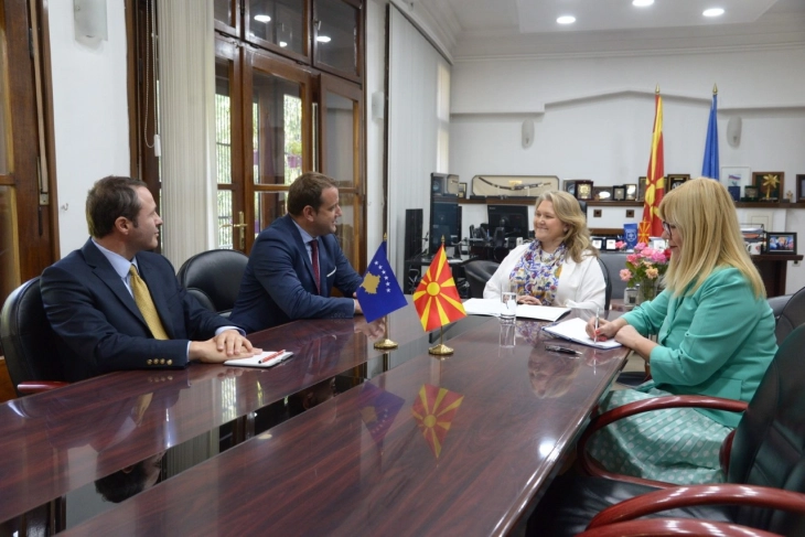 Defense Minister Petrovska meets new Kosovo Ambassador Qehaja