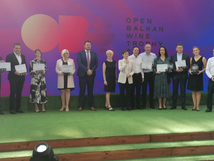 Tikvesh and Kamnik receive awards at ‘Wine Vision by Open Balkan’ fair in Belgrade