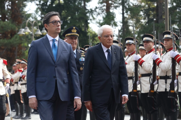 Pendarovski hosts Italian President Mattarella in Skopje