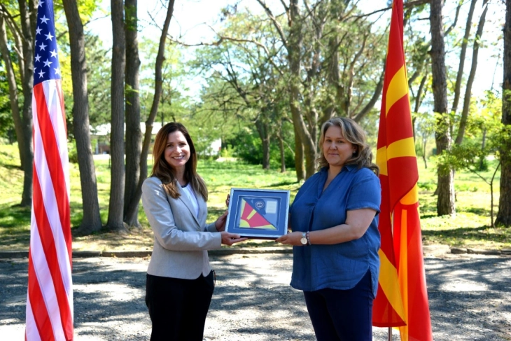 Petrovska – Byrnes: Cooperation between N. Macedonia and US at highest level, transforming the Army together