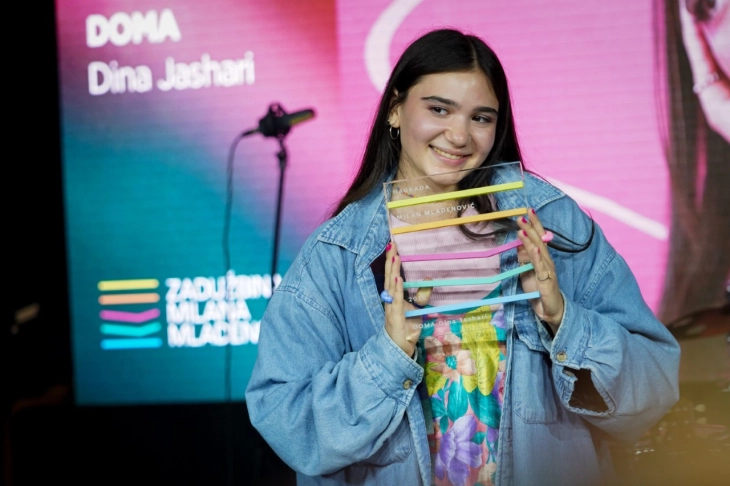 Macedonian songstress Dina Jashari wins Milan Mladenović Award