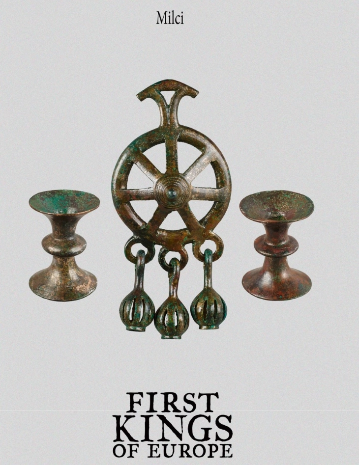 Macedonian archeological items, including scepter and sacrificial altar