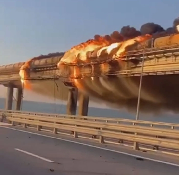 Large fire on bridge to Crimea - exact cause unclear