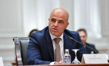 PM Kovachevski leads Government delegation on working visit to United Arab Emirates