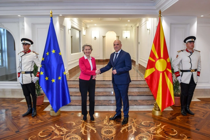 Ursula von der Leyen to visit Skopje