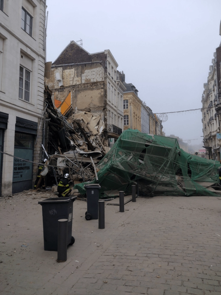 Two buildings collapse in northern French city of Lille