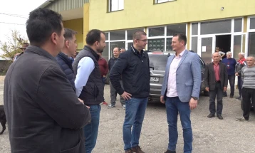 Христијан Мицковски направи увид во градежните активности во општина Зрновци