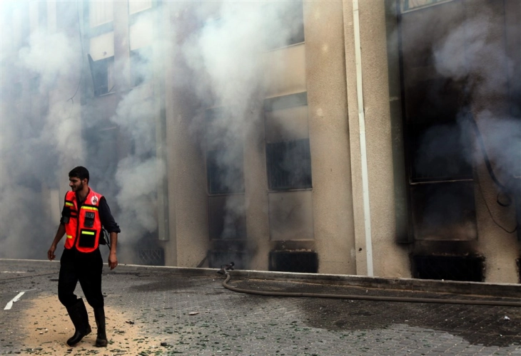 Во пожар на роденденска забава во Појасот Газа загинаа 21 лице