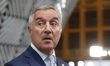 Уставниот одбор одлучи да почне постапка за утврдување дали Ѓукановиќ го прекршил Уставот