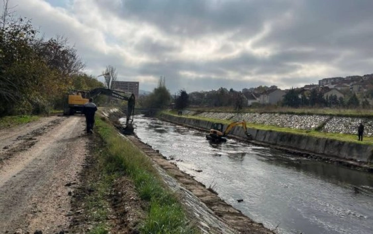 Зголемени водостоите на реките Пчиња и Кумановка