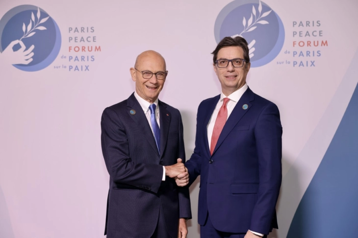 President meets Romanian and Estonian counterparts at Paris Peace Forum