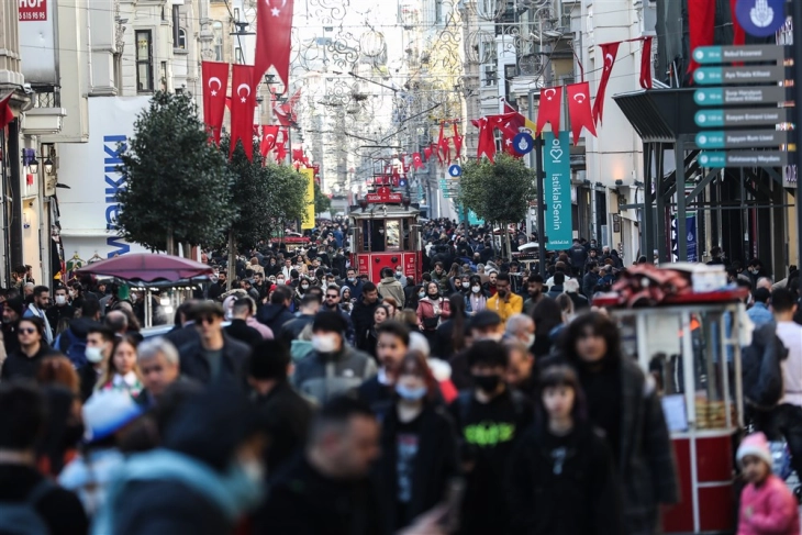 Istanbul governor: Blast kills four, injures 38 on pedestrian avenue
