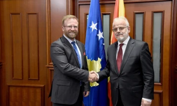 Speaker Xhaferi meets delegation of foreign affairs and diaspora committee of Kosovo parliament