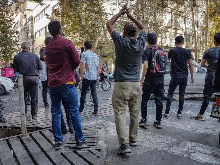 Përleshje në protestat antiqeveritare në zonat kurde në Iran