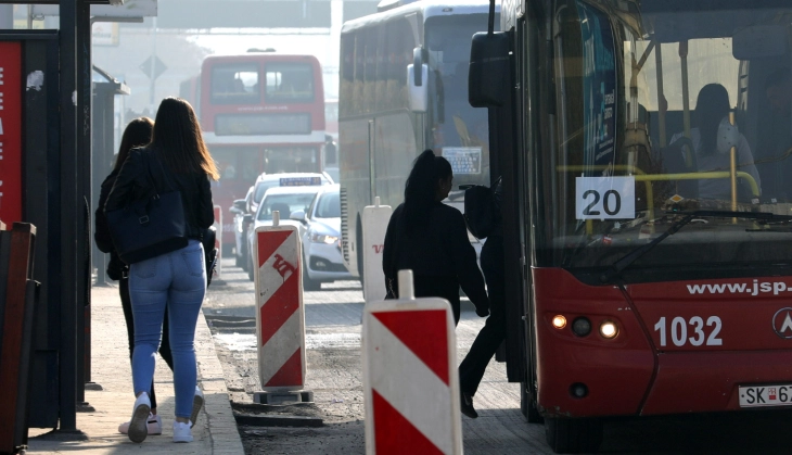 Rikonstruim i rrugëve dhe rrëmujës në trafik