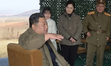 Kim Jong Un: Qëllimi i Koresë së Veriut është të krijojë fuqi më të fuqishme bërthamore në botë