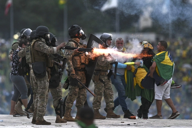 Lula vows to find those behind attacks on Brazilian government sites