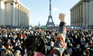 Франција се подготвува за нови штрајкови против пензиските реформи