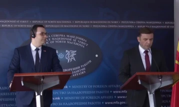 Прес-конференција на Османи и Липавски (во живо)