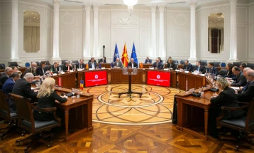 Kovachevski meets EU ambassadors: North Macedonia's EU perspective a reality, early elections not an option