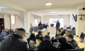 Претрес во два објекти во Скопје, приведени три лица, пронајдени странски државјани