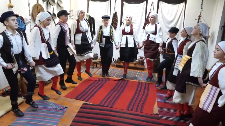 Изворниот фолклор од Осоговијата ќе биде претставен на петдневна турнеја во Словенија