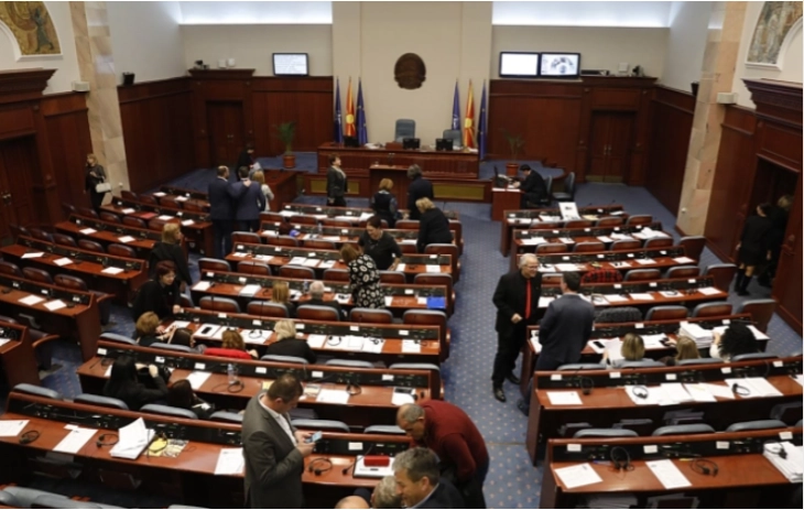 Parliamentary debate over dismissal of Alternativa’s ministers to resume on Wednesday