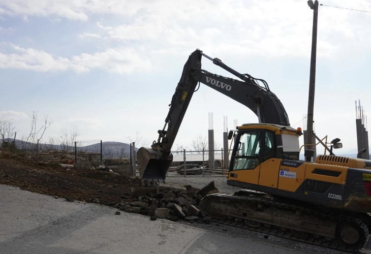 Во Велес започна реконструкцијата на улицата „Живко Фирфов“