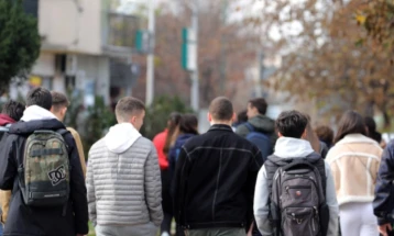 Sixteen Skopje and two Kumanovo schools receive bomb threats