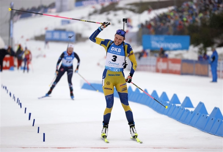Швеѓанката Еберг победи на женскиот биатлон масовен старт на Светското првенство