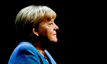 Ангела Меркел цел на руските „шегаџии“ со телефонски местенки