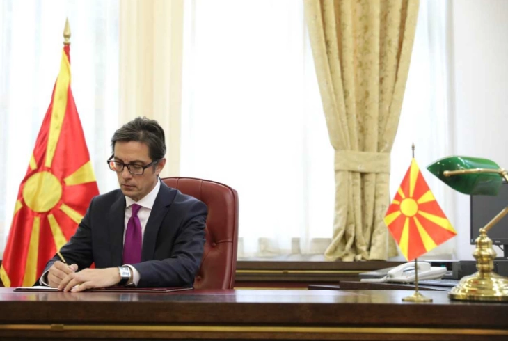 Кабинетот на претседателот ги почитува насоките на МВР, Пендаровски денеска ќе ги извршува редовните работни обврски