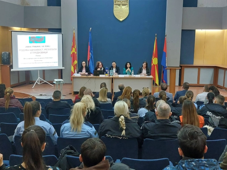 Државната секретарка Магдалена Несторовска учествуваше на трибина на тема „Резултати од борбата за родова еднаквост“