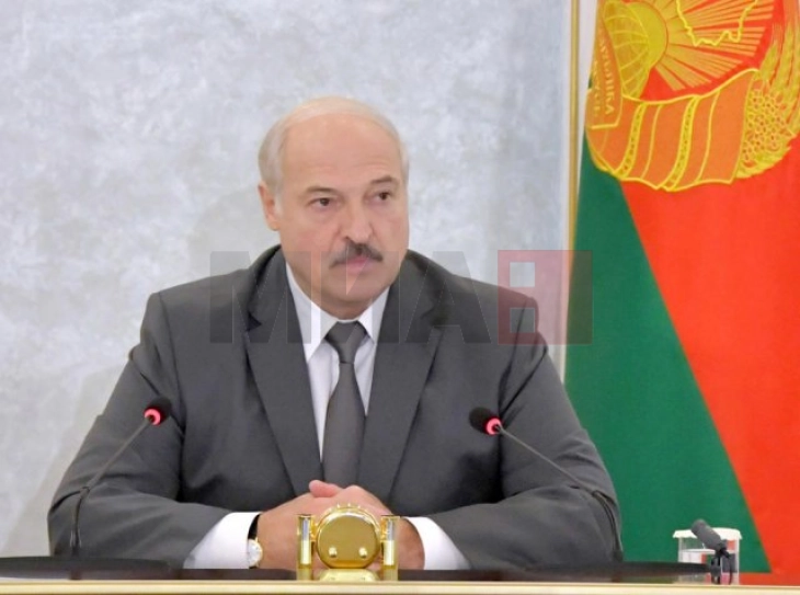 Lukashenko nënshkroi dekret për thirrjen e 250 oficerëve rezervë për shërbim ushtarak