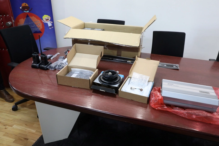 Romania donates radio equipment to Protection and Rescue Directorate