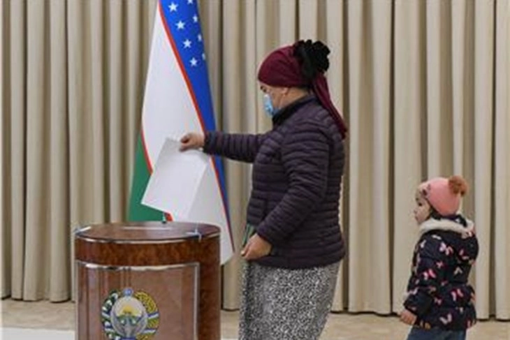 Во Узбекистан ќе има уставен референдум за продолжување на мандатот на претседателот
