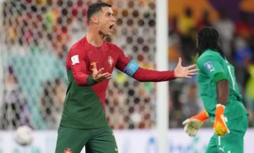 Trajneri i ri portugez nuk heq dorë nga Ronaldo