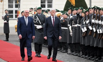 Чешкиот претседател предупреди на нови поделби во Европа