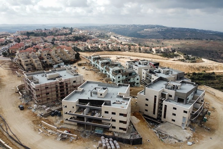 Израел тврди дека не планира нови населби на спорниот Западен брег