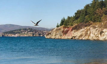 Пронајдени четири гранати во Охридското Езеро кај Пештани