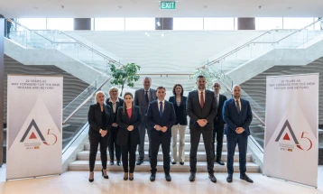 Заедничка изјава од Неформалниот состанок на А5:  Посветеност на основните начела на Повелбата, вклучително и на политиката на „отворени врати“