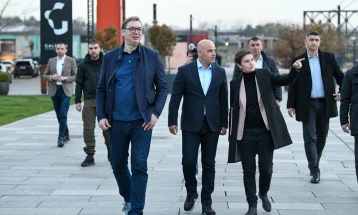 Ковачевски на прошетка со Вучиќ и Брнабиќ покрај Сава во Белград