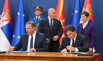 Spasovski dhe Gashiq në Beograd nënshkruan Memorandumin për lehtësimin e qarkullimit të njerëzve dhe mallrave përmes kufirit shtetëror